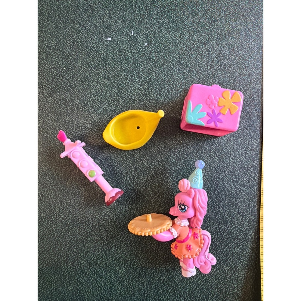 Hasbro My Little Pony Pinkie Pie Birthday Party Figure Accessories Boombox Set